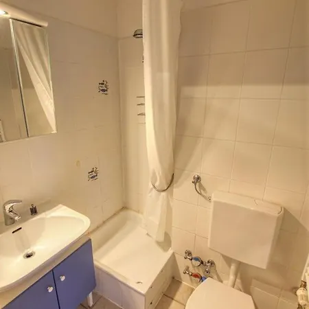 - Haus M, App 0meg02 Apartment
